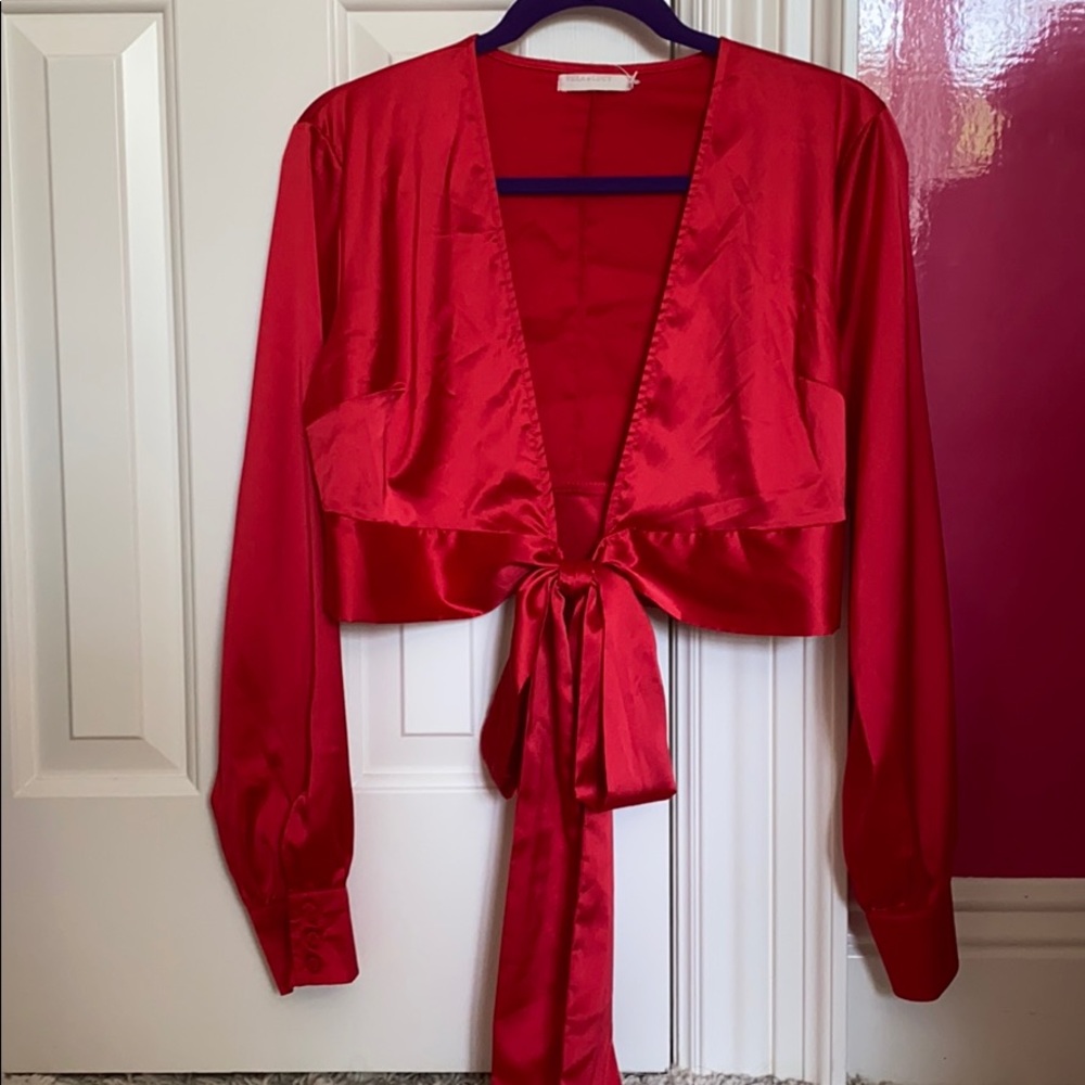 Silky top with bow